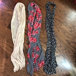 The Limited Scarf Lot of 3